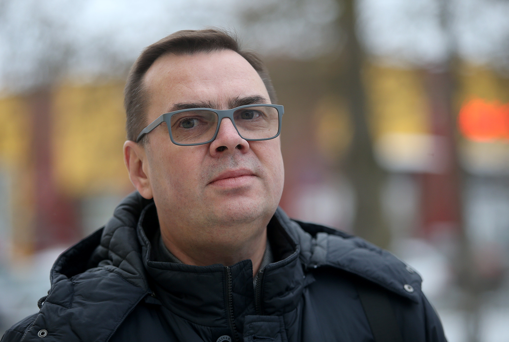 AB &bdquo;Lifosa&ldquo; bendrųjų reikalų specialistas Alvydas Ardavičius pripažįsta: 1991 m. sausio 13-ąją Lietuvos žmonės puikiai suvokė, kad jeigu jų susiburs daug, galbūt Sovietų Sąjungos vadovybės siųsta kariuomenė nedrįs padaryti lemiamo žingsnio, t. y. jėga paimti į savo rankas valstybiniam perversmui reik&scaron;mingus objektus. Algimanto Barzdžiaus nuotr.