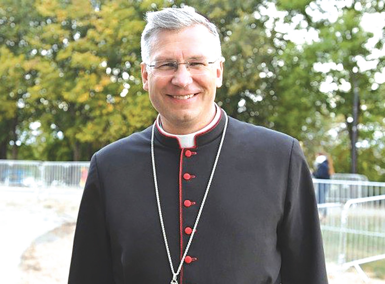 Kauno arkivyskupas Kęstutis Kėvalas palaiko viešoje erdvėje užpultus dvasininkus ir reiškia jiems paramą išplatindamas viešą kreipimąsi.